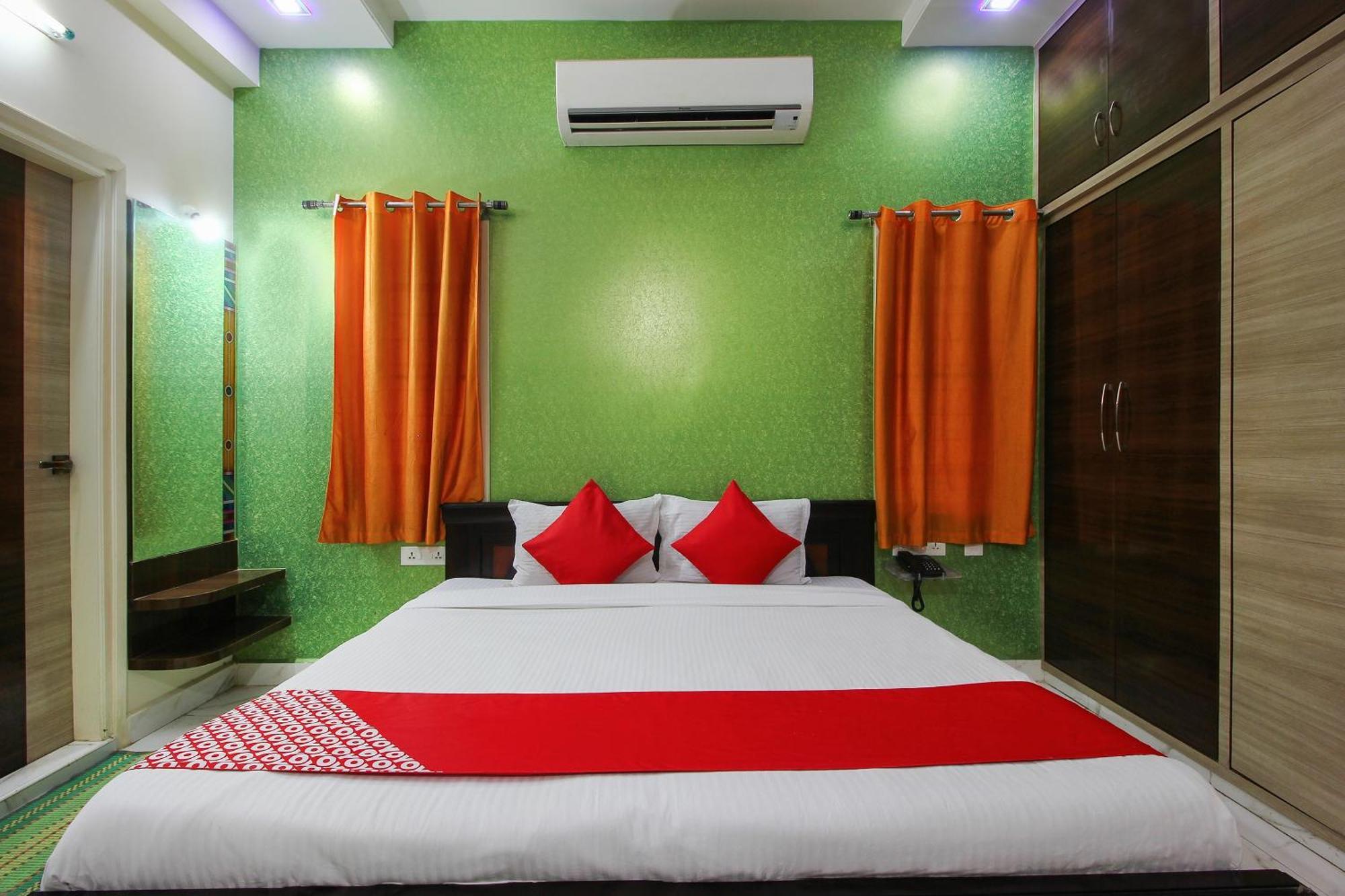 Отель Collection O Madhapur Kondapur  Экстерьер фото