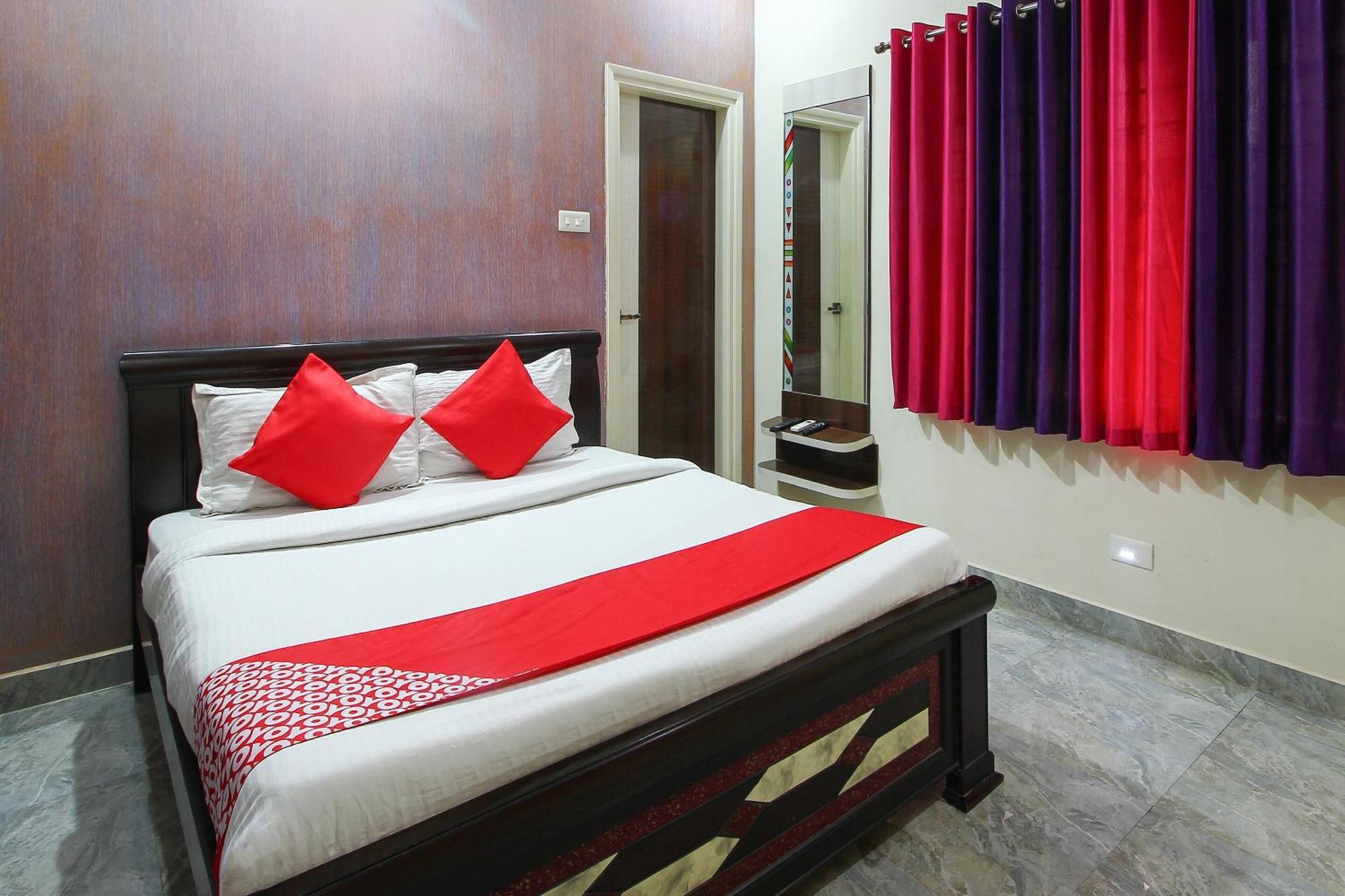 Отель Collection O Madhapur Kondapur  Экстерьер фото